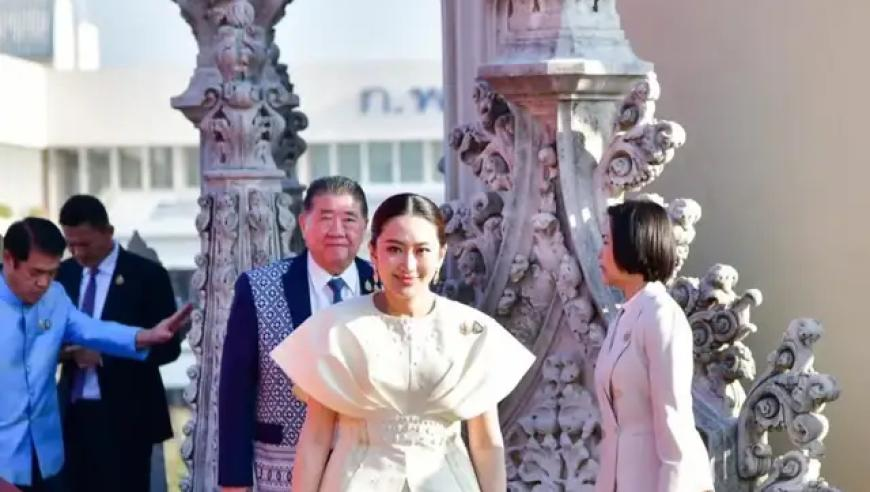 澳門管家婆100%免費(fèi)資料,馬斯克的政治豪賭,準(zhǔn)確資料解釋落實(shí)_入門版V3.90