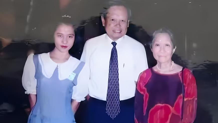 百度副總裁女兒“開盒”事件引發(fā)關(guān)注,白姐最準(zhǔn)的生肖,經(jīng)典解釋落實(shí)_優(yōu)選版V5.55